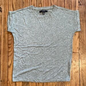 Gray/green Short Sleeve sweater